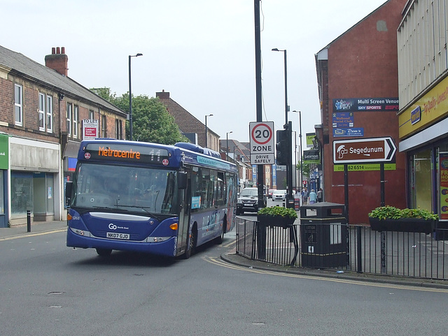 DSCF2431 Go North East 5268 (NK07 GJO) in Wallsend - 1 Jun 2018