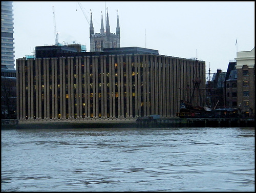 Southwark Cathedral blocked off