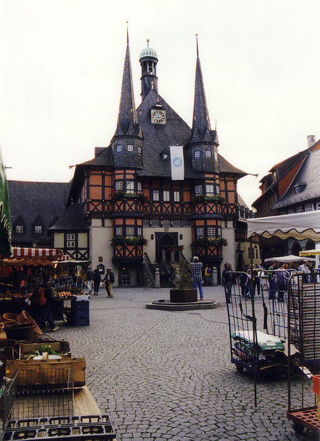Rathaus Wernigerode im Oktober 2001