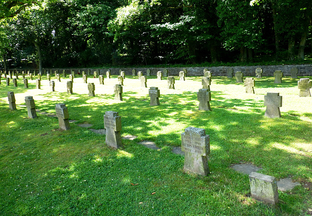 DE - Heimbach - Kriegsgräber am Kloster Mariawald