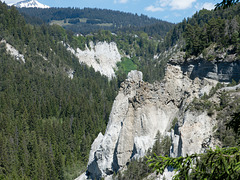 Val da Mulin: Nadelwald und Erosionshänge