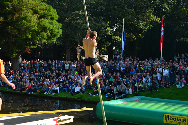 Leidens Ontzet 2015 – Fierljeppen