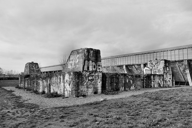 Hüttenwerk "Schalker Verein", Fundament des ehem. Hochofens 3 (Gelsenkirchen-Bulmke-Hüllen) / 14.11.2020