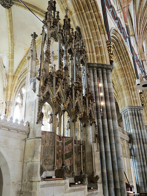 exeter cathedral, devon