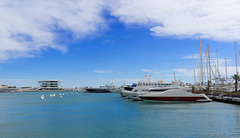 beim Hafen von Valencia (© Buelipix)