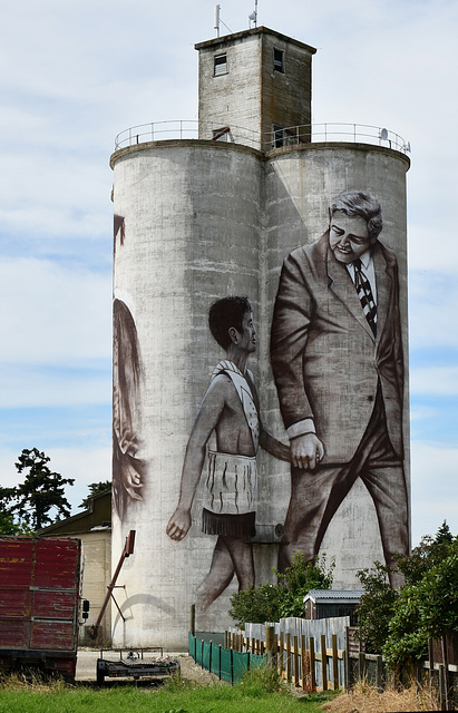 silo art 1