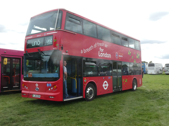 Unō BYD1472 (LJ16 EZN) at Showbus 50 on 25 Sep 2022 (P1130529) Unō BYD1472 (LJ16 EZN) at Showbus 50 on 25 Sep 2022 (P1130529)