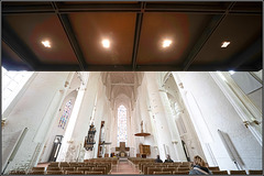 Moderne Empore überm Kopf (PiP)