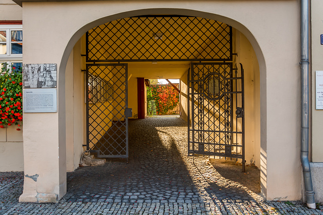 HFF - Schmiedeeisernes Tor am Rathaus von Schleusingen