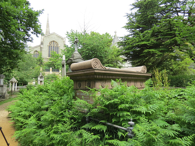 highgate west cemetery, london