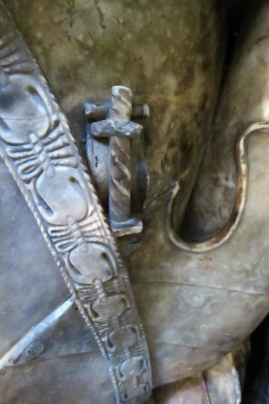 abergavenny priory, gwent,livery collar detail of tomb of sir richard herbert, +1510