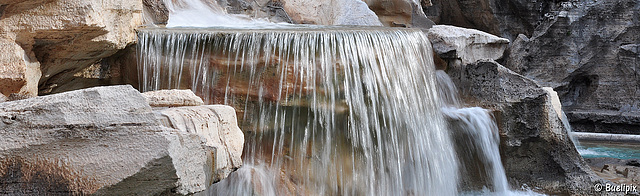 Fontana di Trevi (© Buelipix)