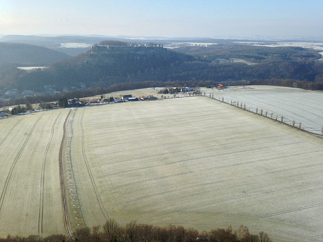 Kaiser-Napoleon-Straße mit dem Ort, Ebenheit