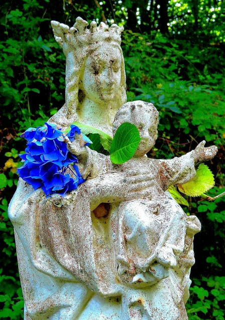 ... AVE MARIA ...