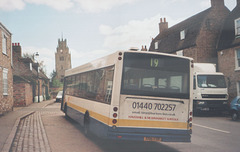 Burtons Coaches X196 FOR at Sutton in the Isle, Cambs - 30 April 2006 (557-25)