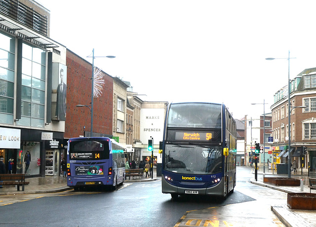 Buses in Norwich - 2 Dec 2022 (P1140080)