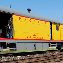 Baggage Car Behind the #4014