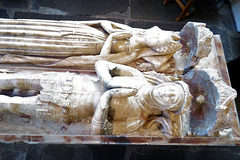 abergavenny priory, gwent; ,tomb of sir william ap thomas +1446, livery collar on c15 effigy
