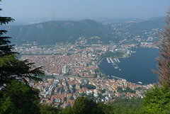 Ciudad de Como  y Lago del mismo nombre en Italia