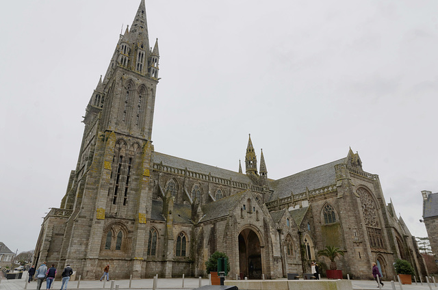 Cathédrale Saint-Paul-Aurélien (13e/16e siècles)