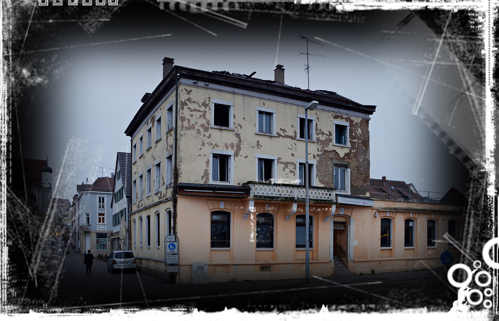 Abgebrannter Dachstuhl der Viktoria-Bar in Radolfzell