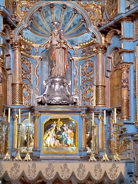 A side altar in Lima's Cathedral