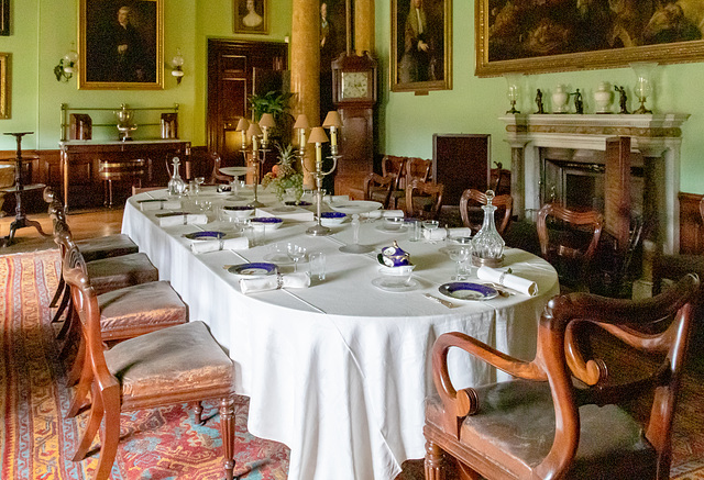 HTT: Erddig House Dining Table