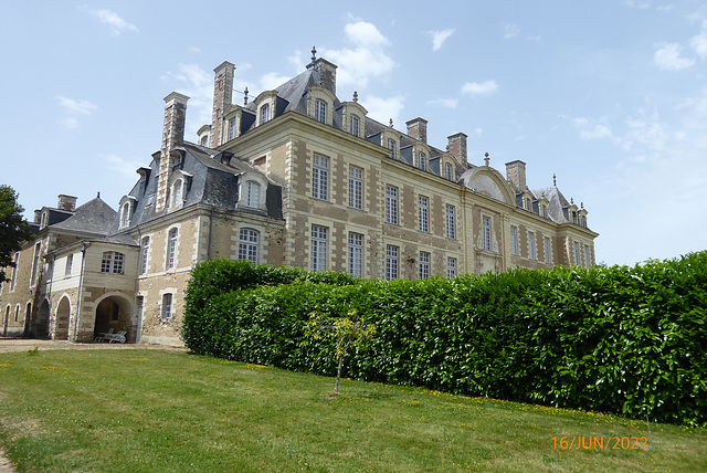 le château de MAGNANNE (Mayenne) 2/3