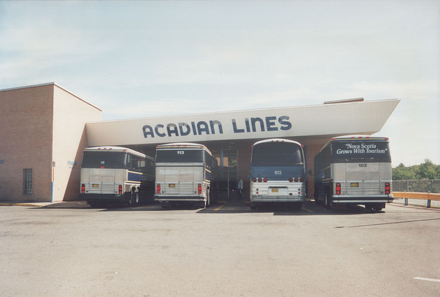 Acadian Lines terminal at Antigonish, Nova Scotia - 7 Sep 1992 (174-01)