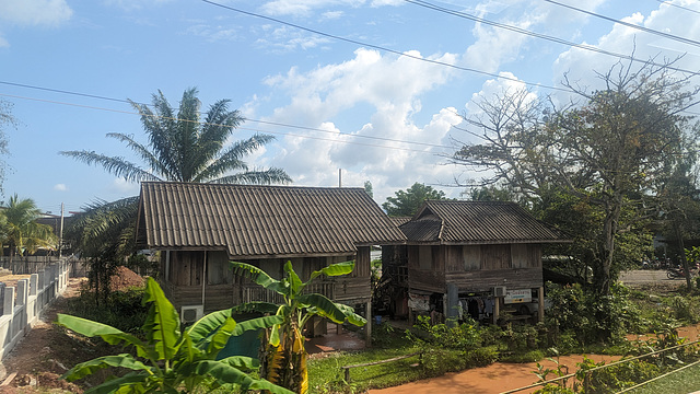 Maison Langsuan / Langsuan wooden house