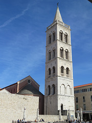 Zadar : campanile de la cathédrale Sainte-Anastasie.