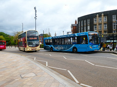 East Yorkshire 749 (YX09 BKE) and Stagecoach in Hull 27880 (FT13 OVL) in Hull - 3 May 2019 (P1010594)
