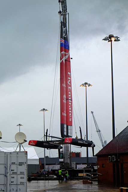 America's Cup Portsmouth 2015 Sunday Emirates 2 on the hook