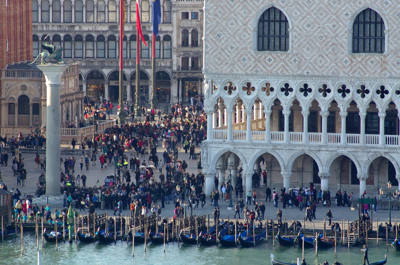 Crowds in St Mark's Square