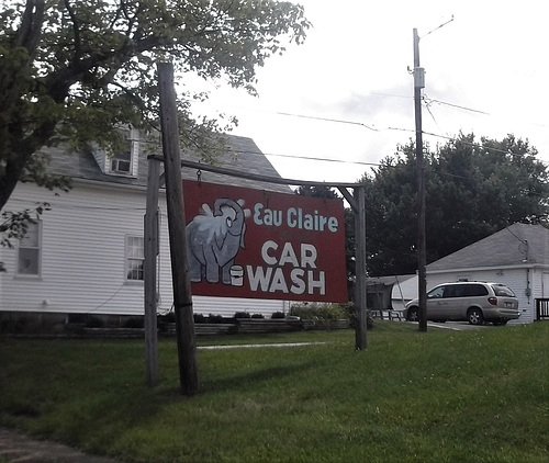 Lavage à eau claire / Elephant's shower time