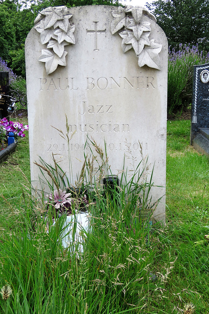 wandsworth cemetery, london