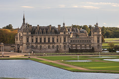 chateau de chantilly vu de l' arriere ....