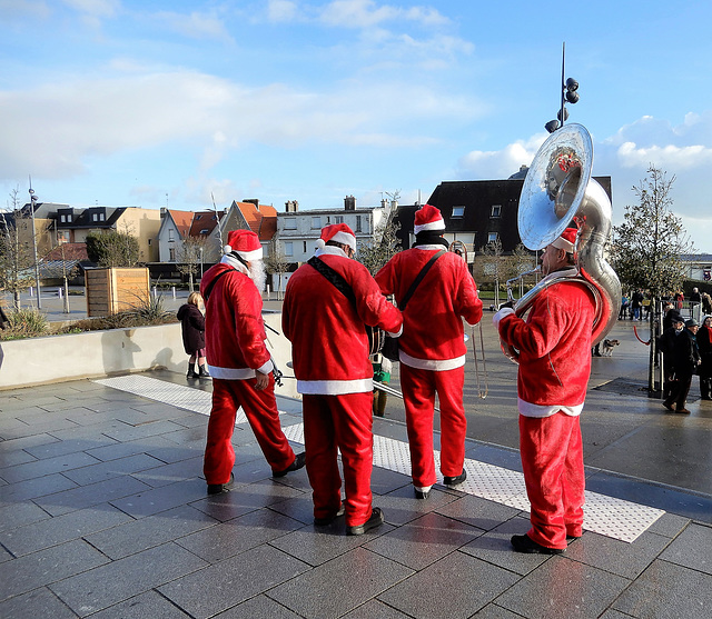 les père Noel en folie