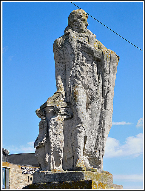 Statue de François René de Chateaubriand à Saint Malo (35)
