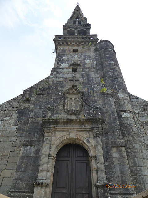 Eglise Saint-Pierre PLOUGONVER (22)