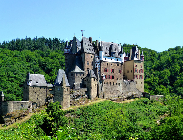 DE - Wierschem - Burg Eltz