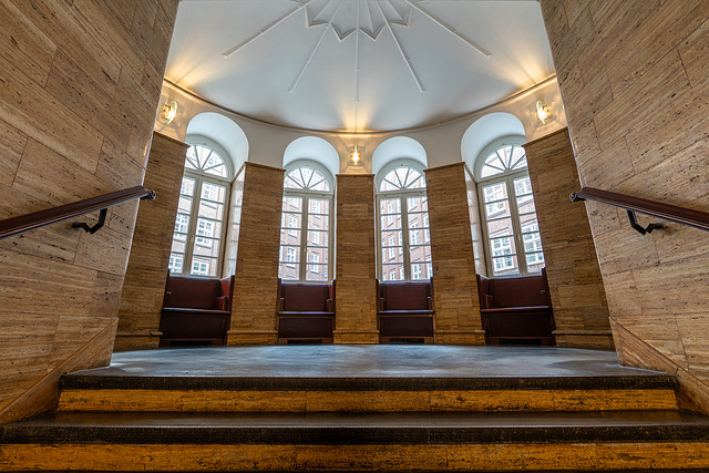 Hamburgtreffen 2025 - Abstecher zum Chilehaus auf dem Weg zum Treffpunkt am 25.04.2025 Hamburgtreffen 2025 - Abstecher zum Chilehaus auf dem Weg zum Treffpunkt am 25.04.2025