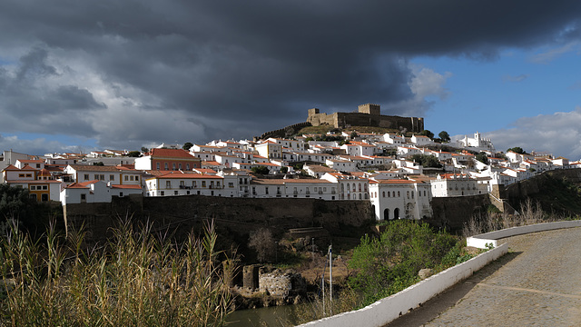 Mértola, a vista do Além Rio