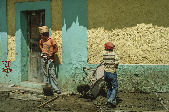 Otavalo, Ecuador, 1982 AWP 1167