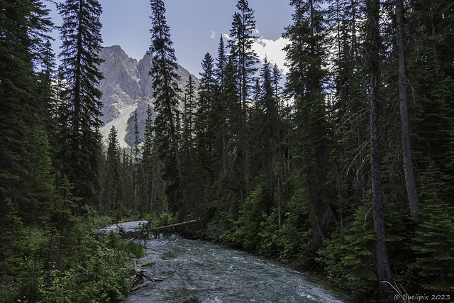 Emerald River (© Buelipix)