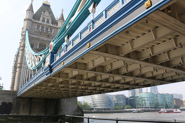 The Thames Path - Tower Bridge to Greenwich, north bank