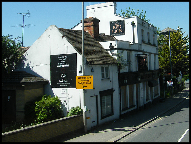 The Red Lion at Reading