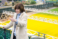 Jane, excellent tour guide at Wimbledon