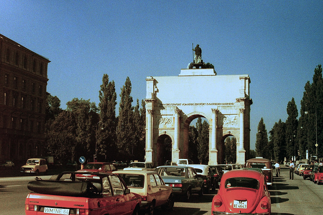 Siegestor (44 23)