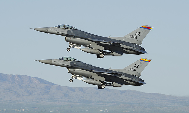 General Dynamics F-16C Fighting Falcons 86-0296 and 86-0218